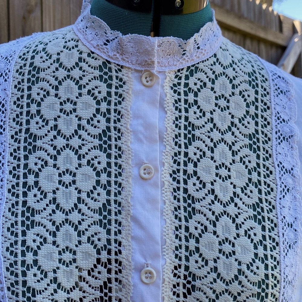 VINTAGE Willow Creek Nightgown